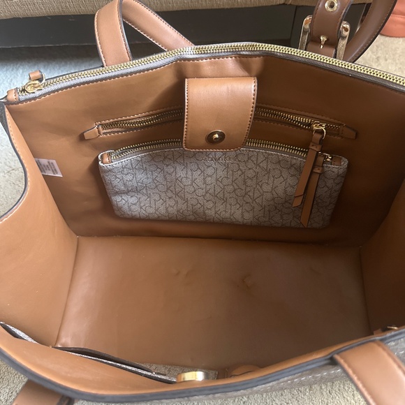 Calvin Klein Bag - Picture 2 of 5